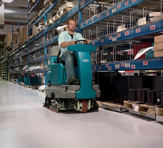 T7+ Ride-On Floor Scrubber-Dryer alt 5